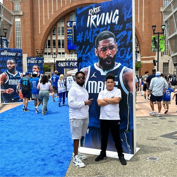 Meet your Posher, J. Owens - Picture 2 of 16